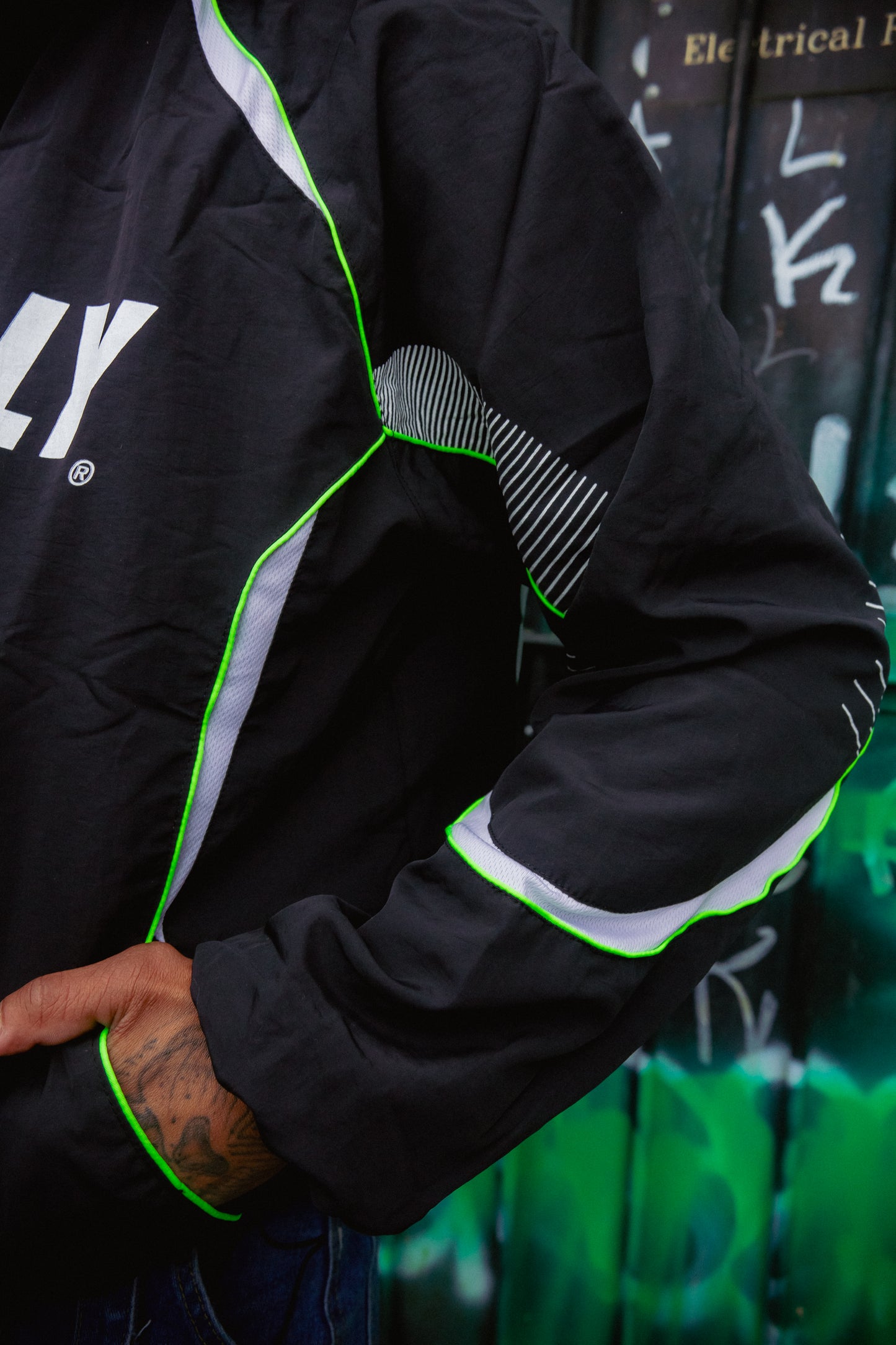 CAMOSPLY® Lite Breaker Jacket (BLACK)