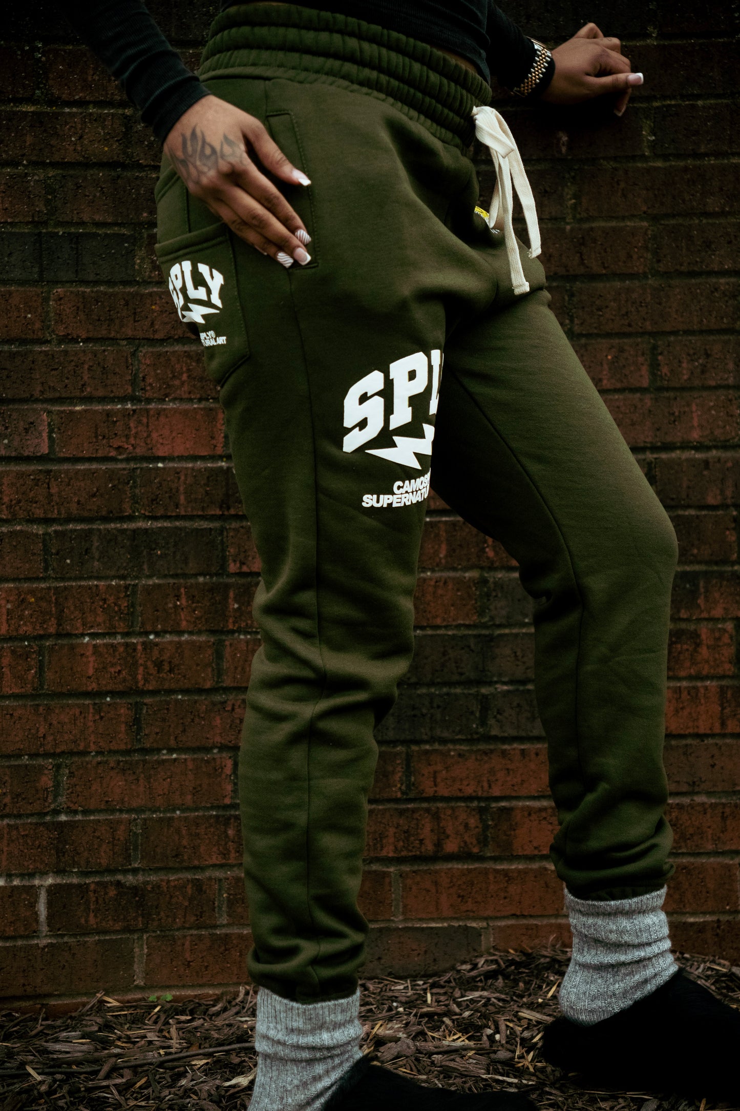 CAMOSPLY® Supernatural Art Essential Sweatpants (OLIVE GREEN)