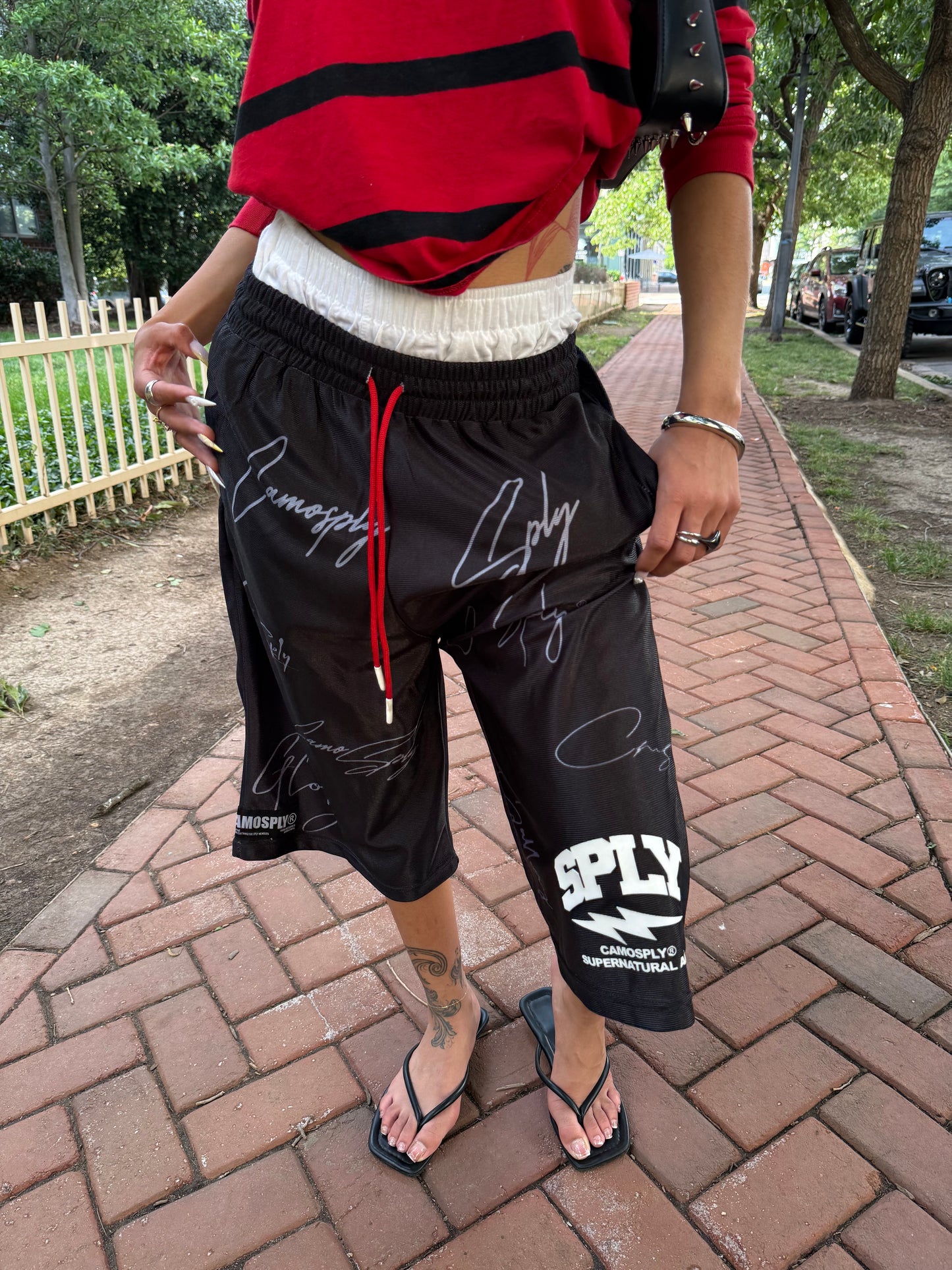 CAMOSPLY® Signature Shiny 3/4 shorts